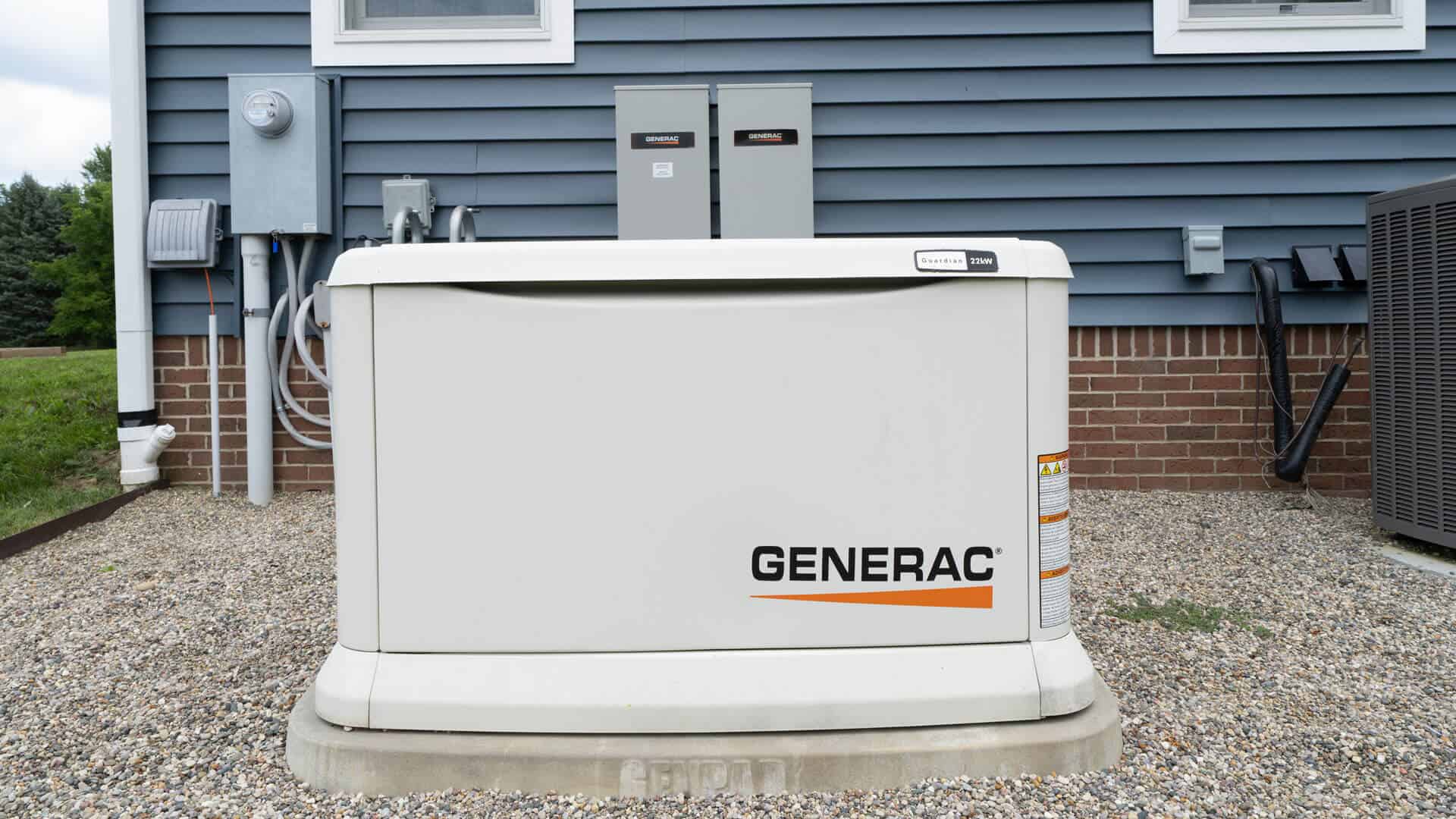 generac-generator-itting-on-a-concrete-pad